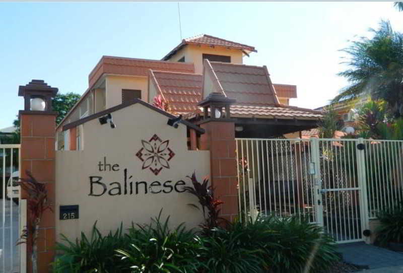 The Balinese Motel Cairns Buitenkant foto